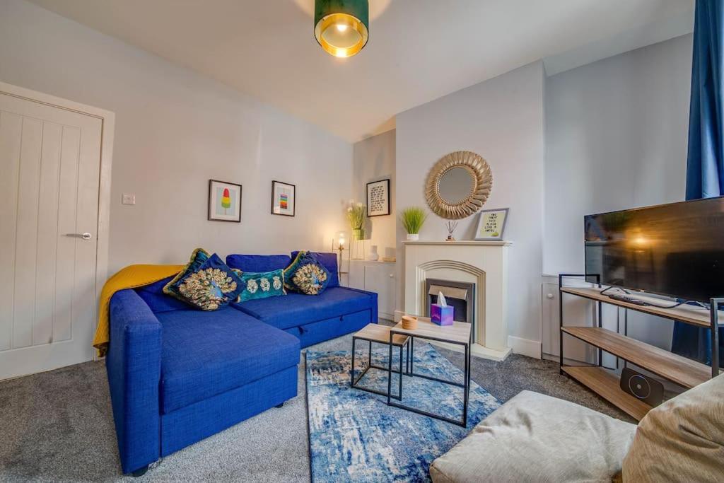 Glasswing Stays Liquorice Lodge Castleford Exterior photo